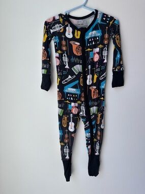 Little Sleepies Black Musical-Instrument Footie Pajamas Size 6-12 Months